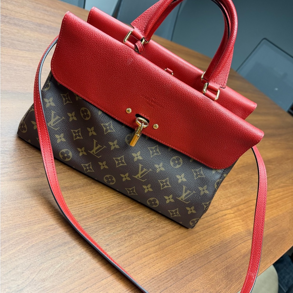 Louis Vuitton Monogram Venus Bag